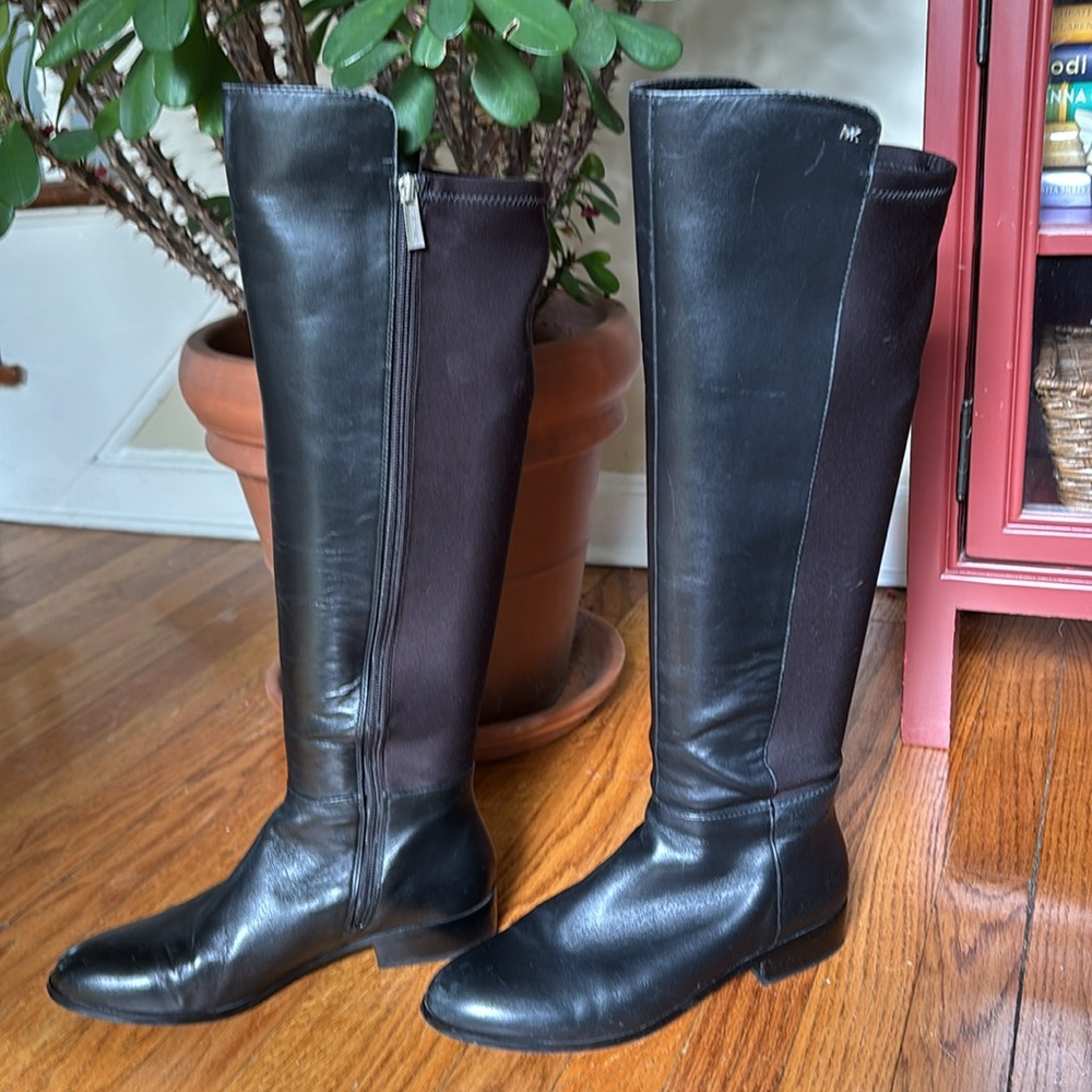 Michael Kors Bromley Boots - Picture 3 of 9